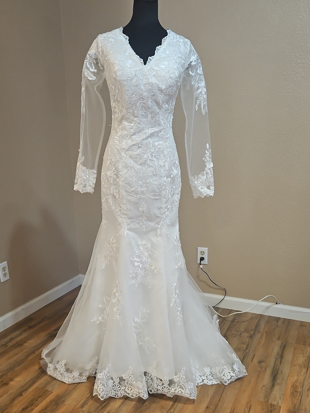 Lace Long Sleeve White Wedding Dress
